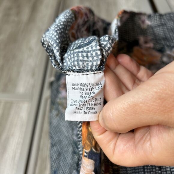 Johnny Was Blouse Floral V Neckline Bell Flare Sleeves Size S - Picture 5 of 6